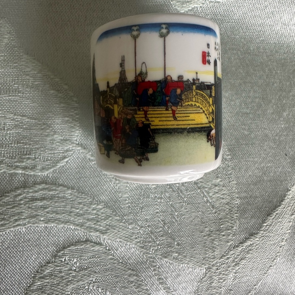 Japanese Sake Shot Glass (Ceramic)